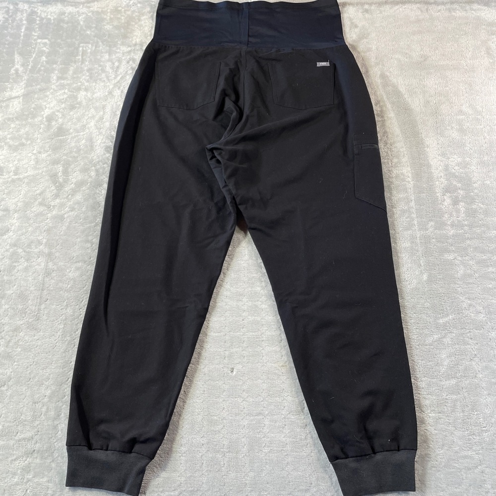 Figs Black Cropped Jogger Pants - Picture 7 of 8